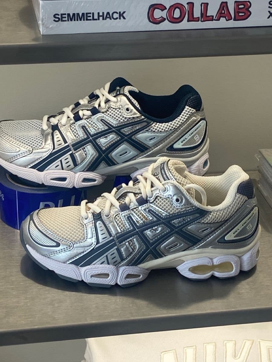 ASICS Gel-Nimbus 9